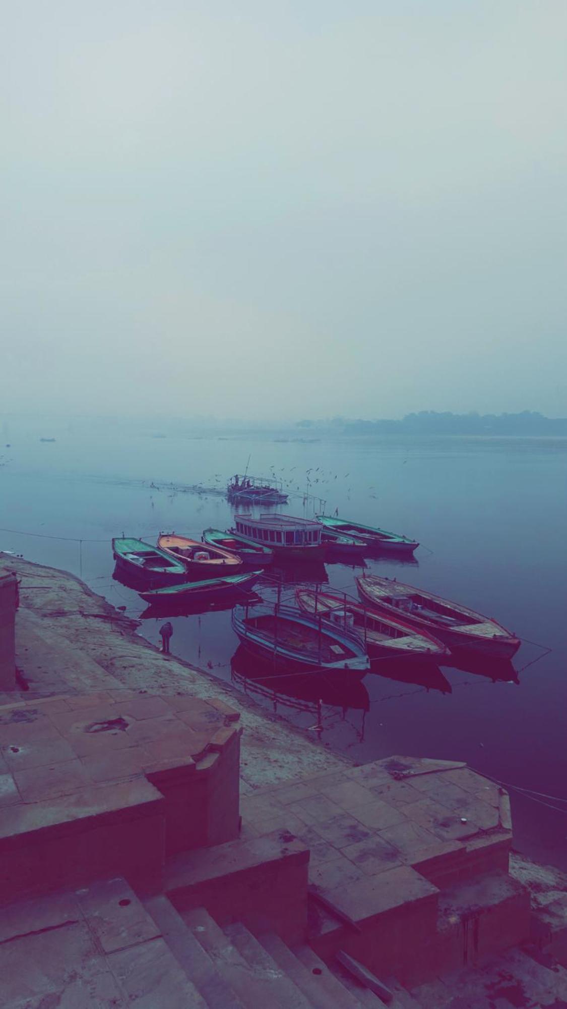 Tandon Lodge On The Ganga Ghat Homestay Varanasi Esterno foto